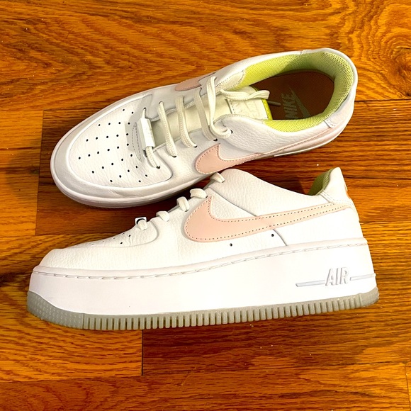 Nike AF1 - Picture 2 of 5